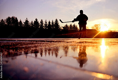 Fototapeta Hokejista na zamrzlém jezeře 126581417